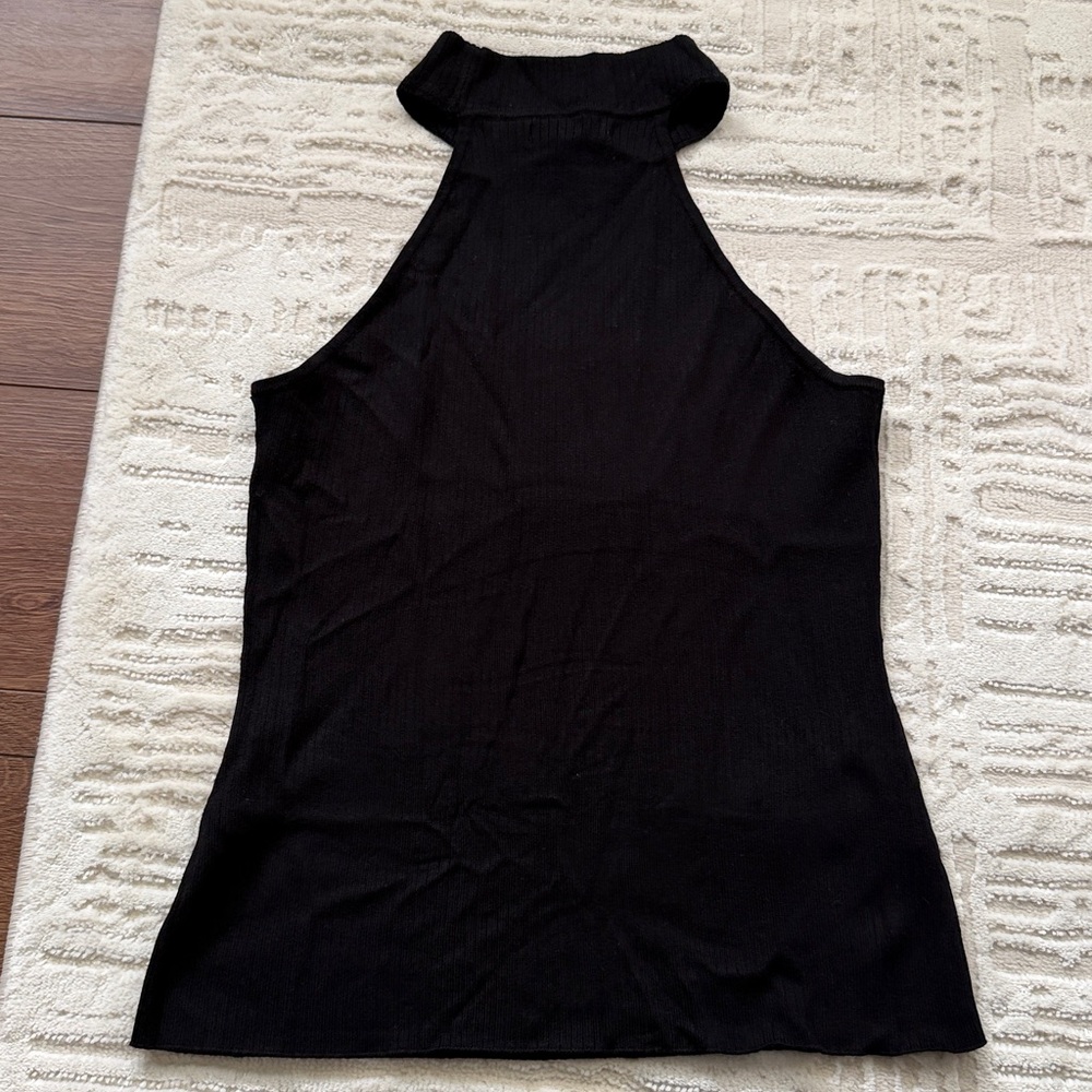 Guess High-Neck Ribbed Tank - Picture 2 of 7